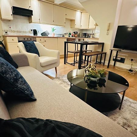 The Wimbledon Haven - Free Parking Apartment London Exterior photo