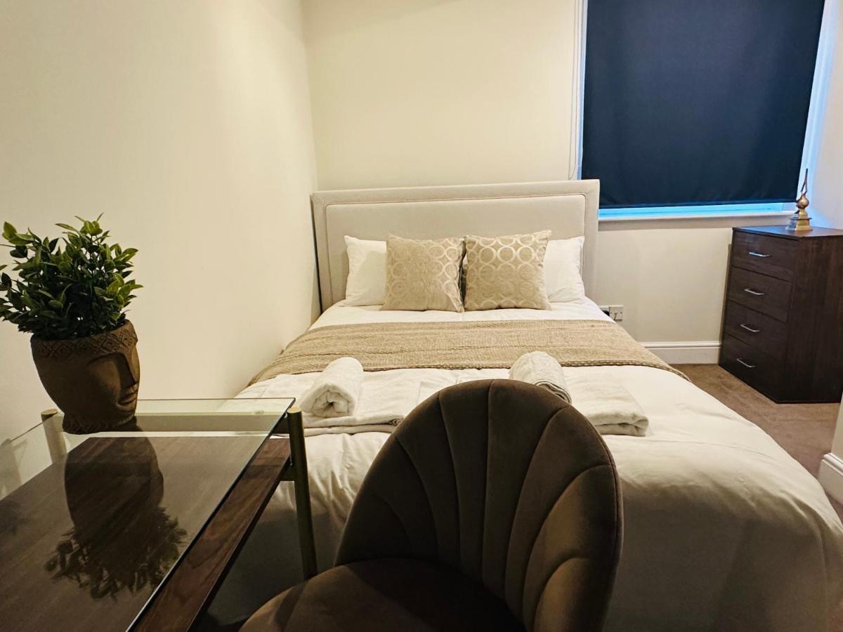The Wimbledon Haven - Free Parking Apartment London Exterior photo