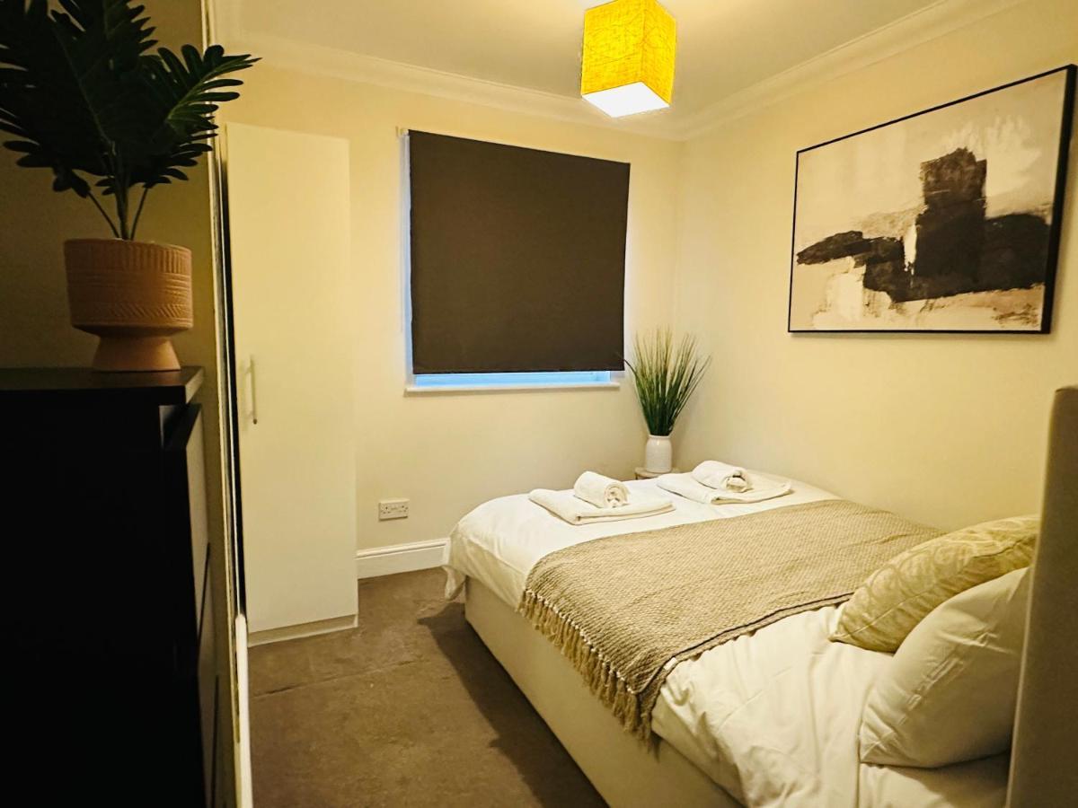 The Wimbledon Haven - Free Parking Apartment London Exterior photo
